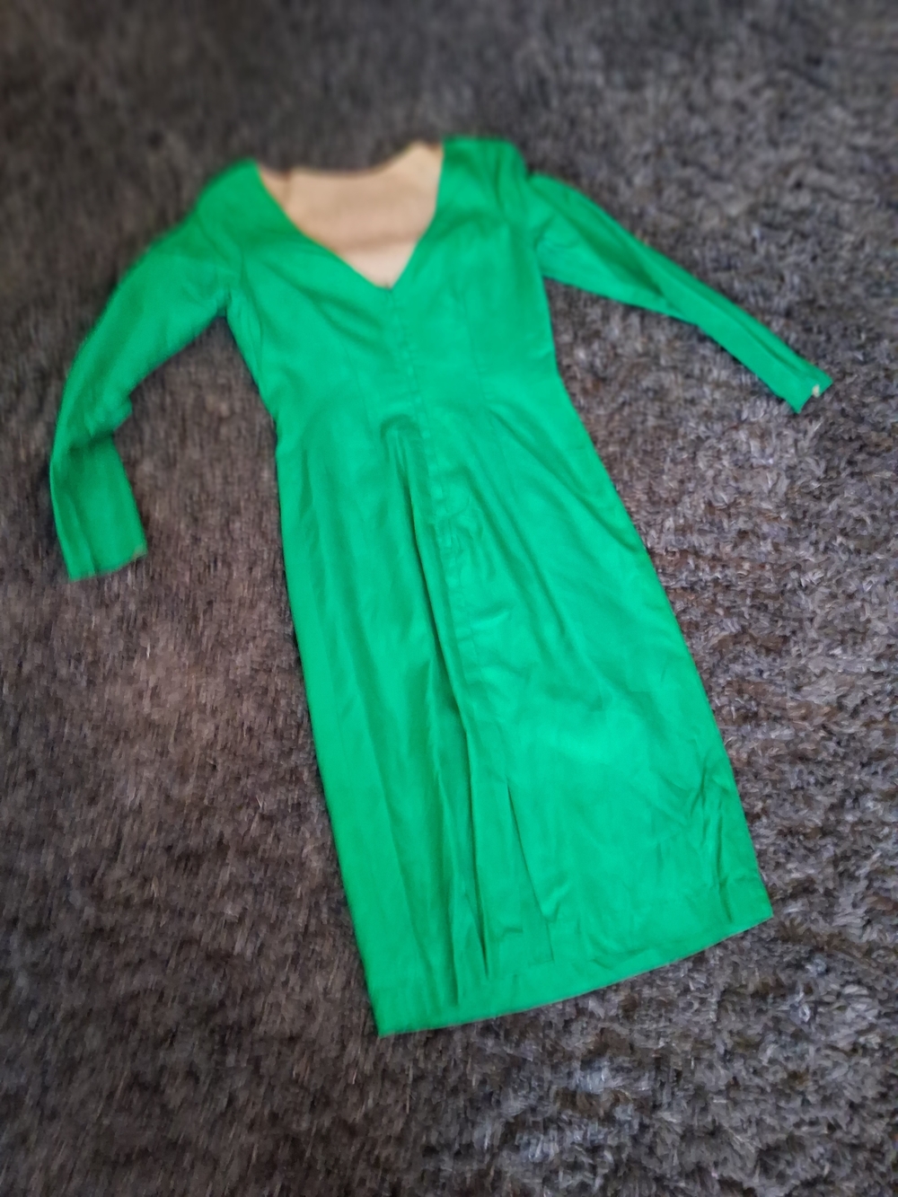 Bright Green Long Sleeve V-Neck Midi Dress
